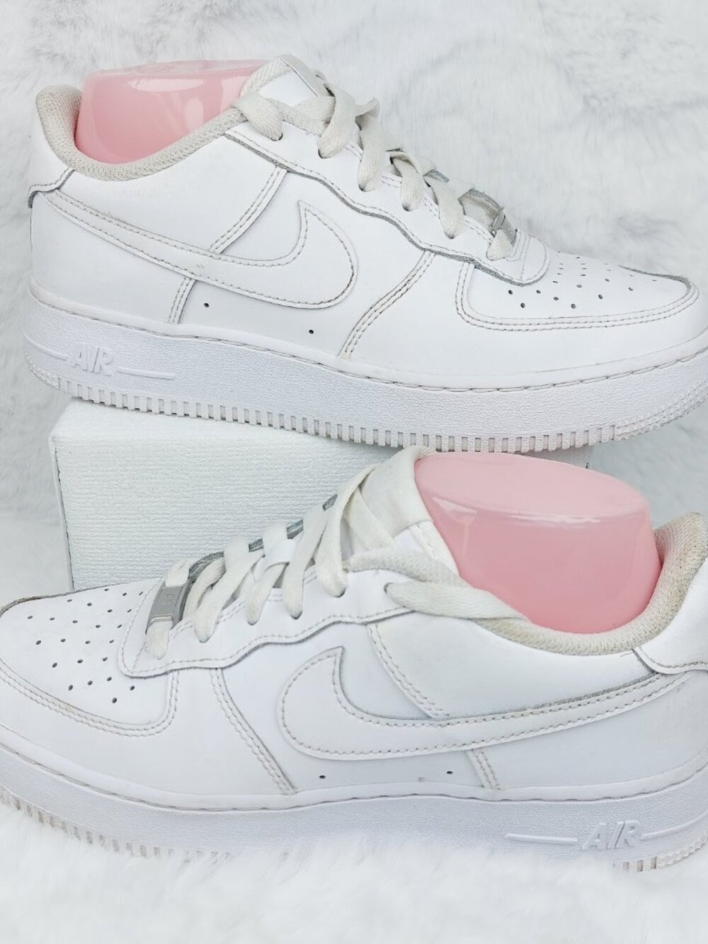 Nike Women's White Air Force 1 Leather Low Top Athletic Sneaker Size US 6.5 - Picture 2 of 10